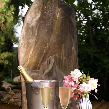 La Du Menhir D'hotes