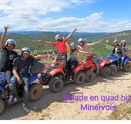 לינה וארוחת בוקר La Du Menhir D'hotes 3*